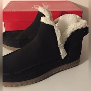 Kim Rogers Black Shoes with Faux Fur Lining